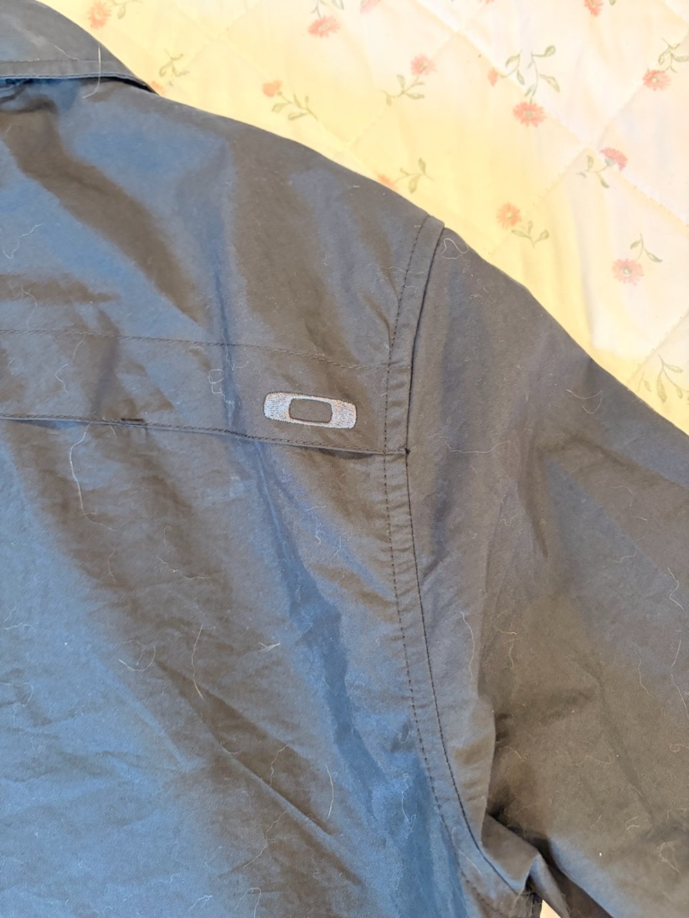 Oakley Black Button-Up Long Sleeve Shirt - Picture 6 of 7